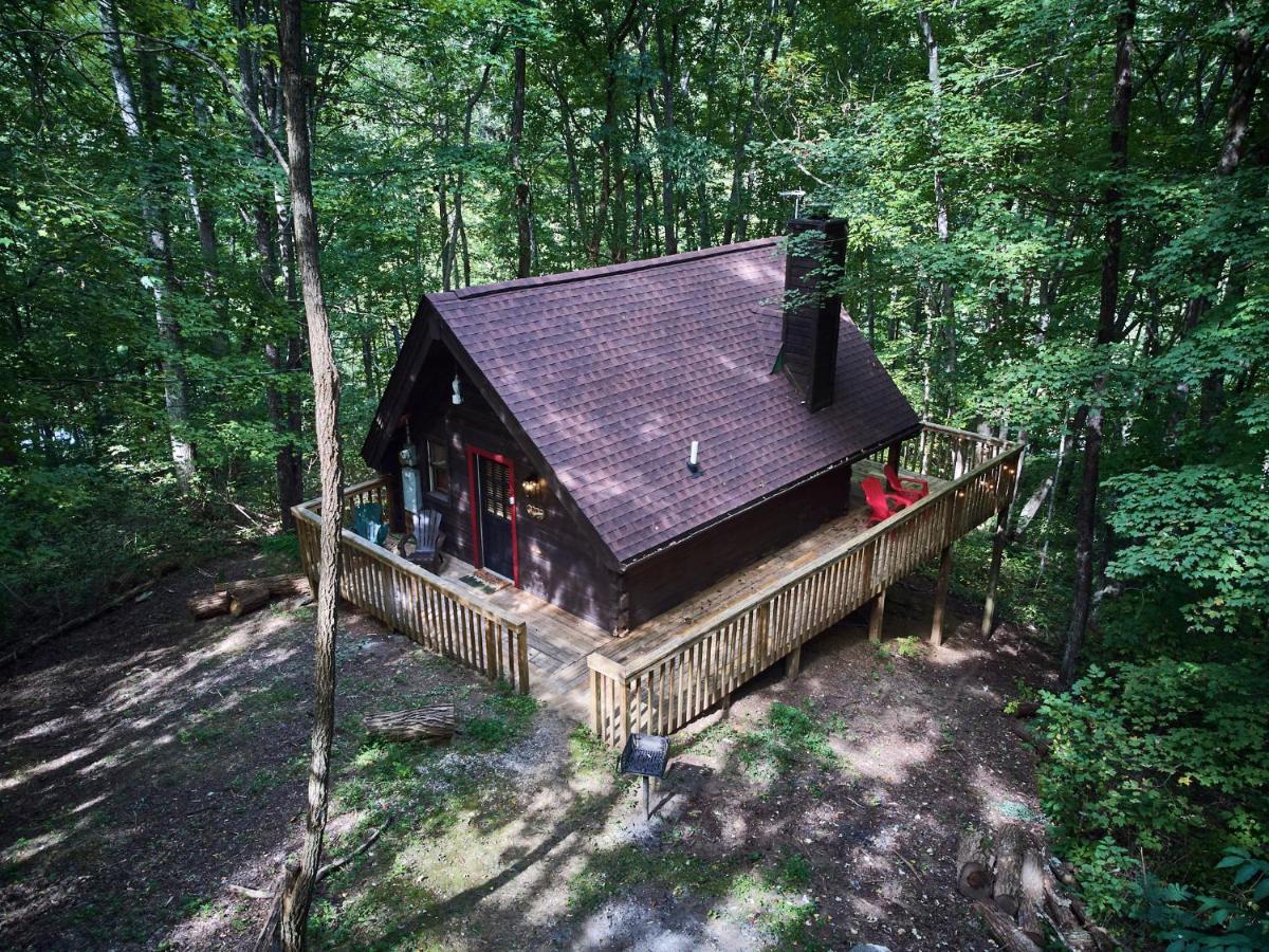 Wild Columbine - Gatlinburg Area Hottub Romantic Cabin Villa Sevierville Exterior photo